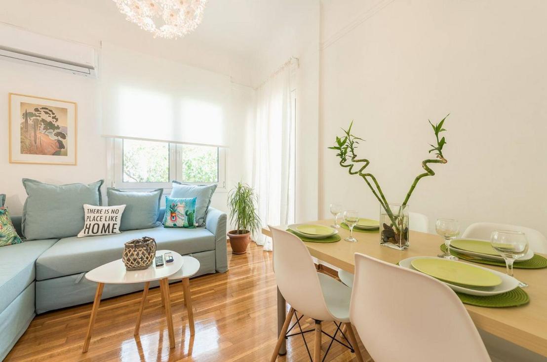 Casa Pamisou Near Attiki Metro Station Lägenhet Aten Exteriör bild