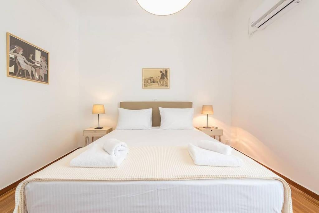 Casa Pamisou Near Attiki Metro Station Lägenhet Aten Exteriör bild