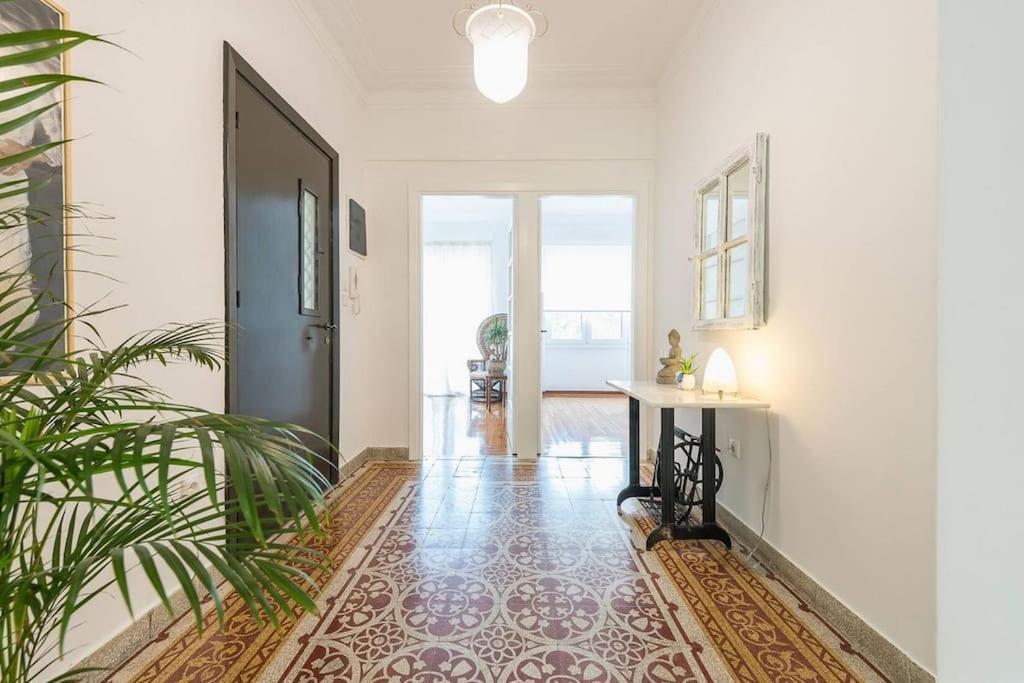 Casa Pamisou Near Attiki Metro Station Lägenhet Aten Exteriör bild